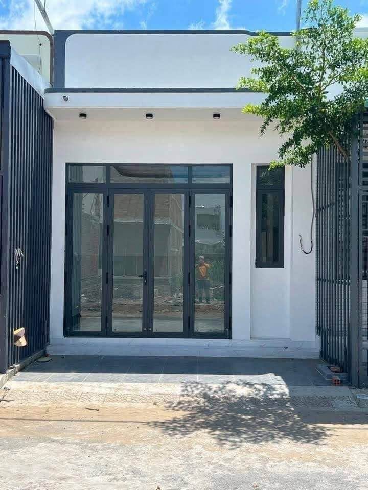 Bán nhà riêng: Nhà cấp 4 xinh xắn hướng Nam tại khu dân cư Tràng An, Cà Mau