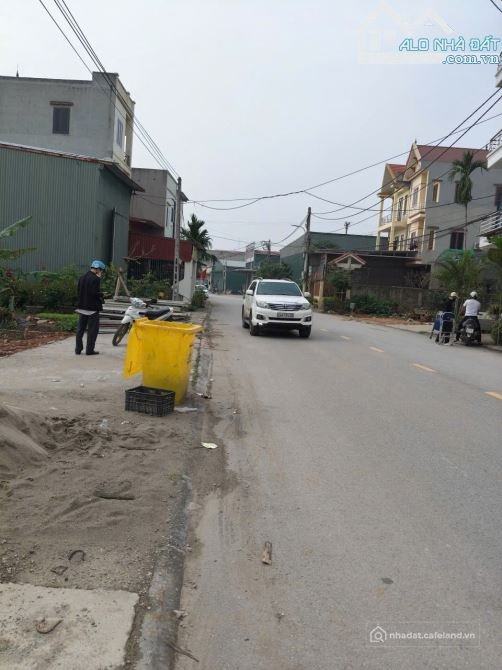 Bán đất thổ cư: Lô thổ Sơn Trung- nam Sơn 58m mặt 4,85m đường Oto 4m chỉ hơn 2 t