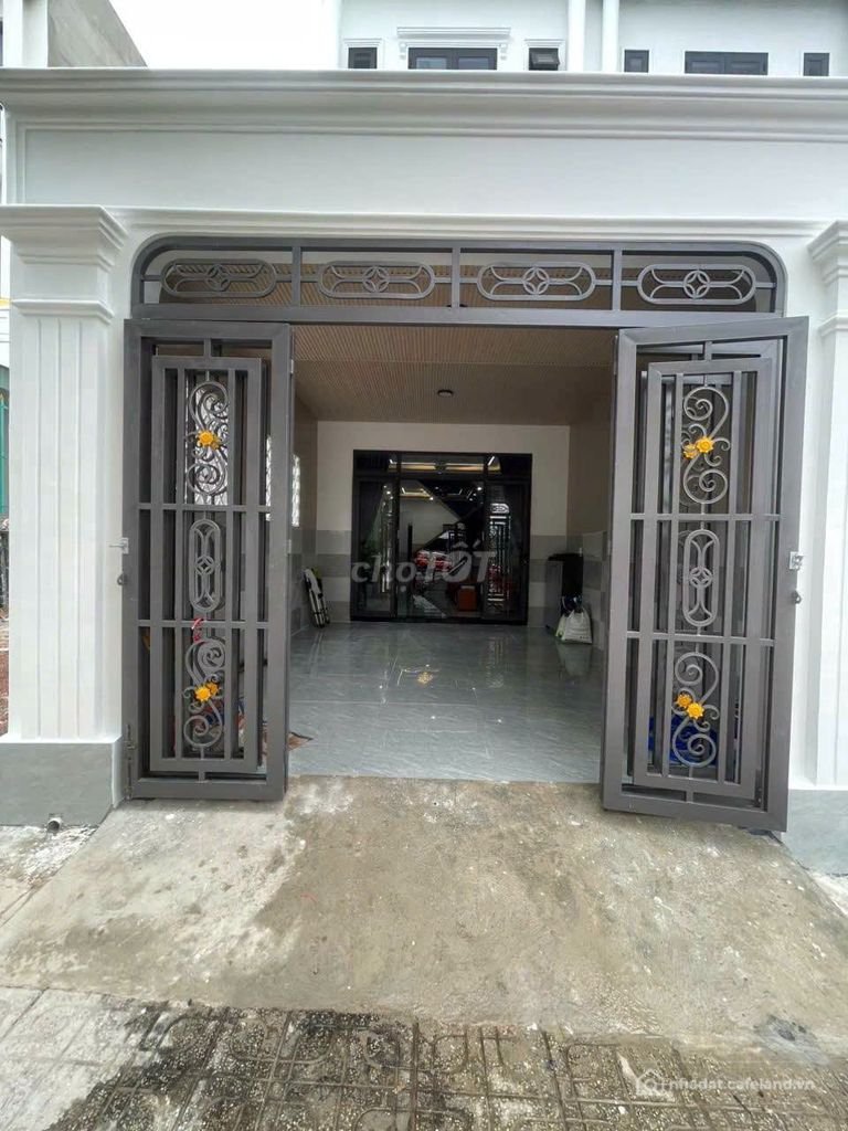 Bán nhà riêng: Bán nhà mới xây Khu dân cư Tân Long, Tân Uyên, HCM, full nội thất