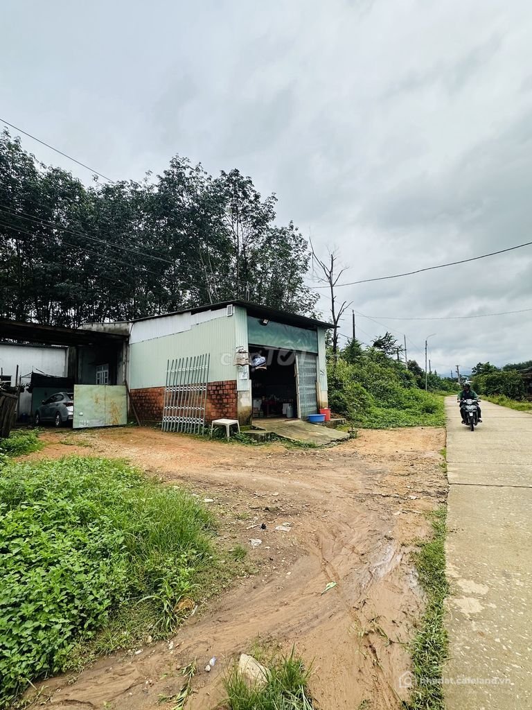 Bán nhà riêng: Bán Nhà Có Bìa Đỏ Đất Thổ Cư Gần Cổng Chào Dục Nhày 3 