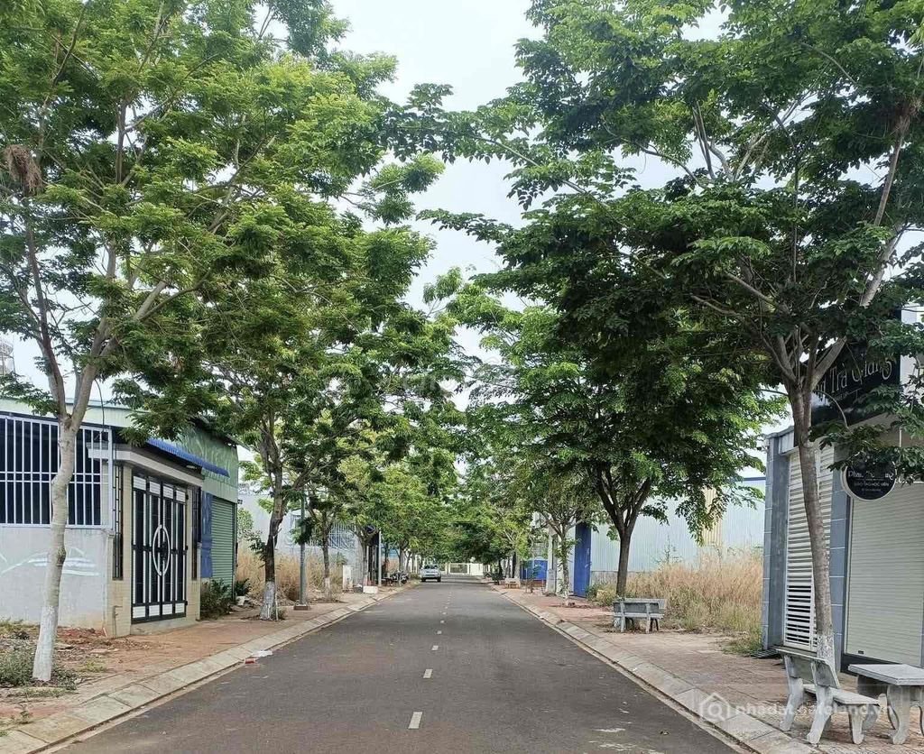 Bán đất thổ cư: CHÍNH CHỦ BÁN THANH LÝ LÔ ĐẤT TTHC 6x20 FULL THỔ CƯ
