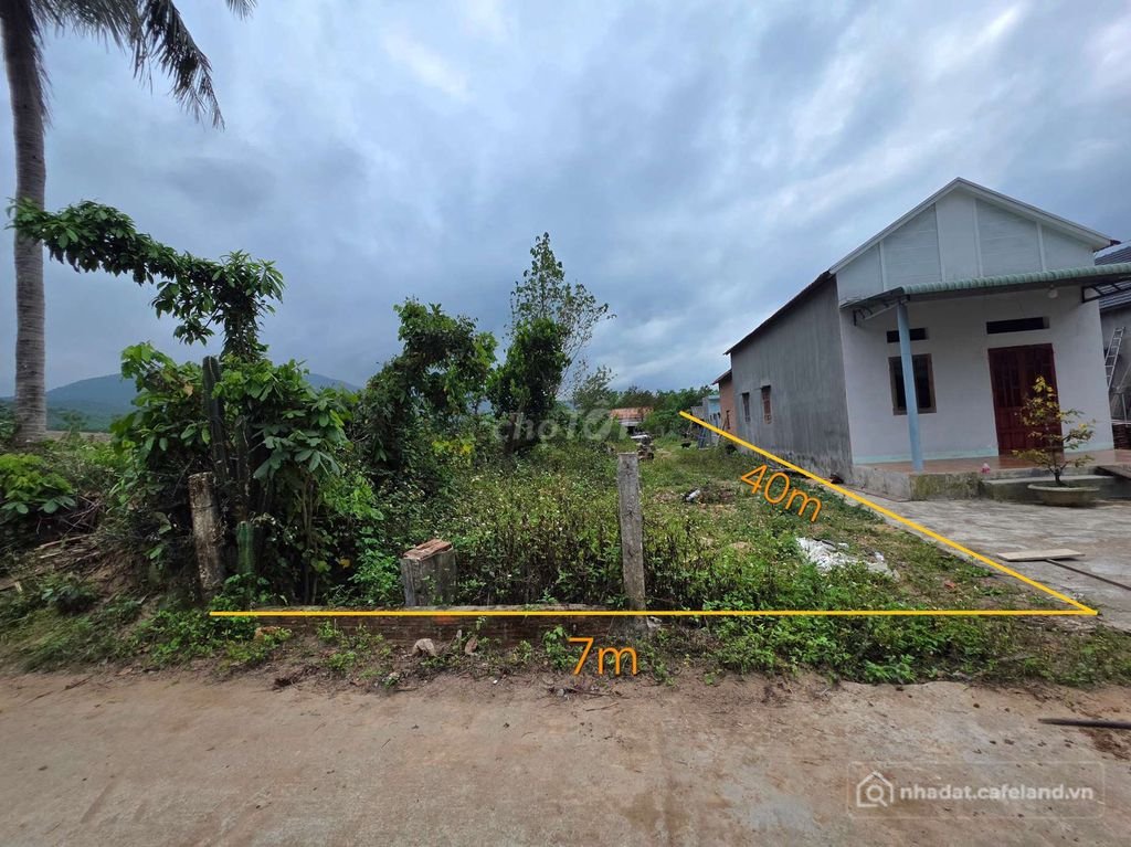 Bán đất thổ cư: Cần bán lô đất sổ riêng ngay nhà văn hóa Đồng Sim, Tây Sơn
