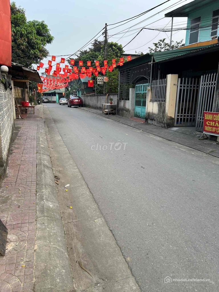 Bán đất thổ cư: bán đất chính chủ gần chợ ỷ la tuyên quang