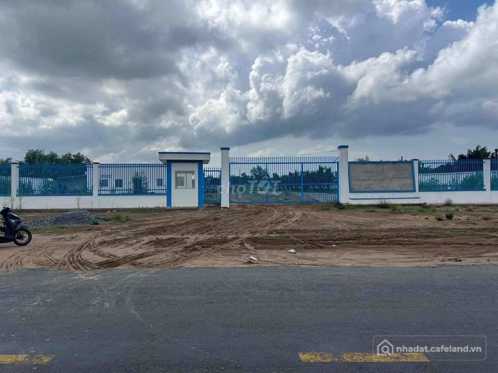 Bán đất thổ cư: Siêu phẩm 2 Mặt Tiền   (Đường tỉnh 927C)