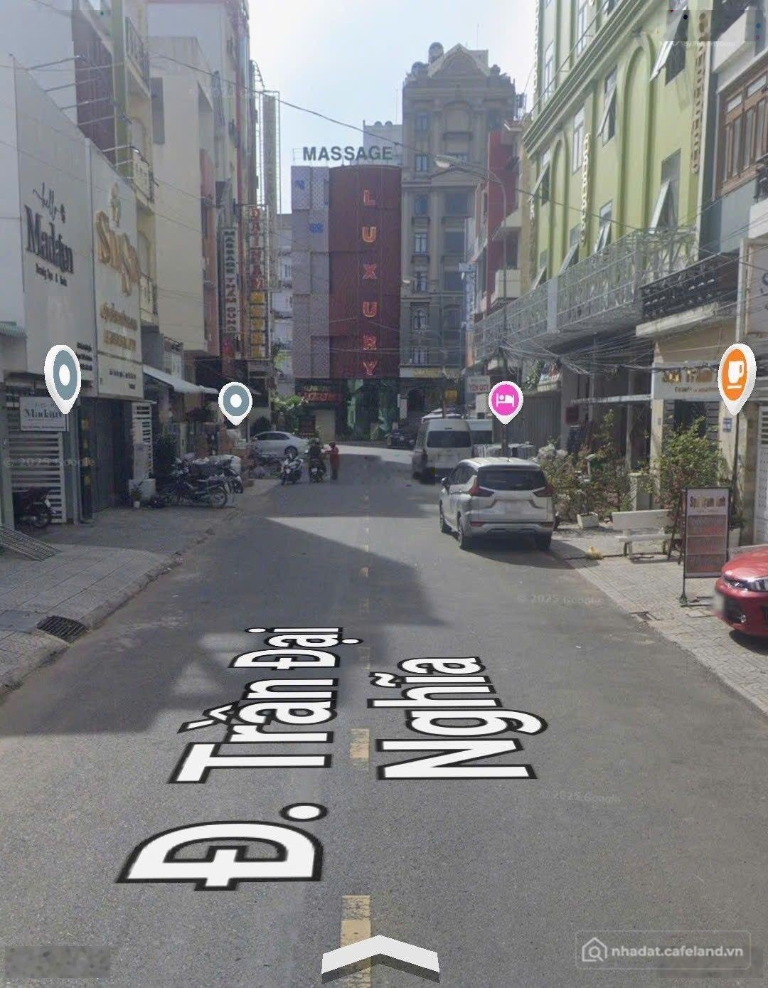Bán nhà riêng: Bán Khách sạn mặt phố Trần Đại Nghĩa, 38 tỷ, 1350 m2 sàn, view đẹ