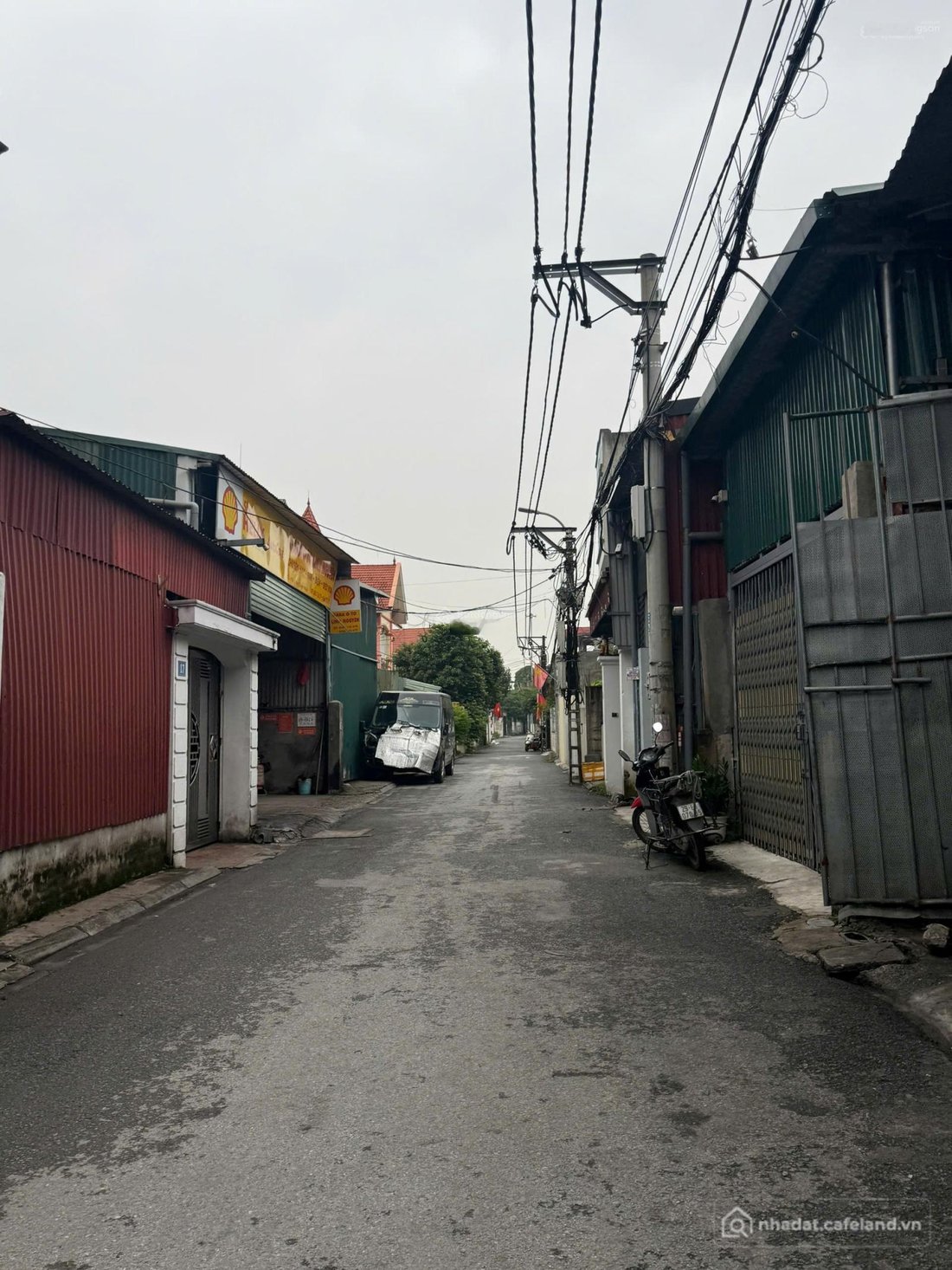 Bán đất thổ cư: Bán nhanh 47m2 trục chính Đông Dư, cách vài bước chân ra cầu Tha