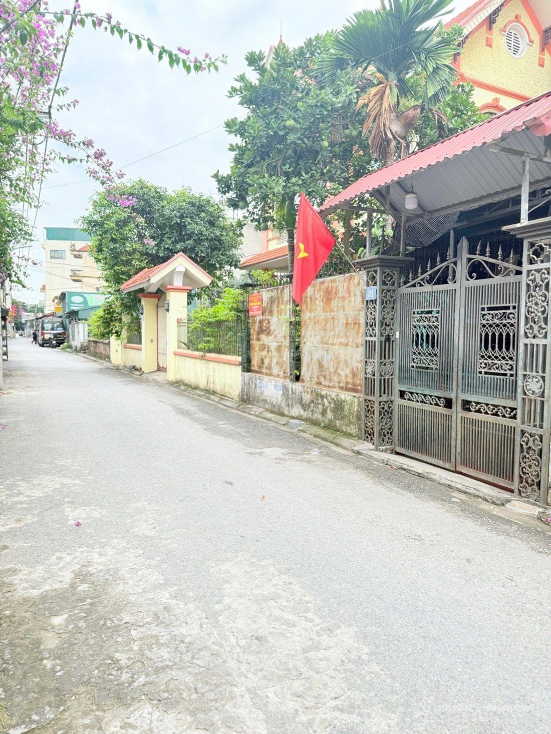 Bán đất thổ cư: Nhỉnh 6 tỷ có T Lượng sở hữu đất phân lô 70m2 đường trước nhà ô 