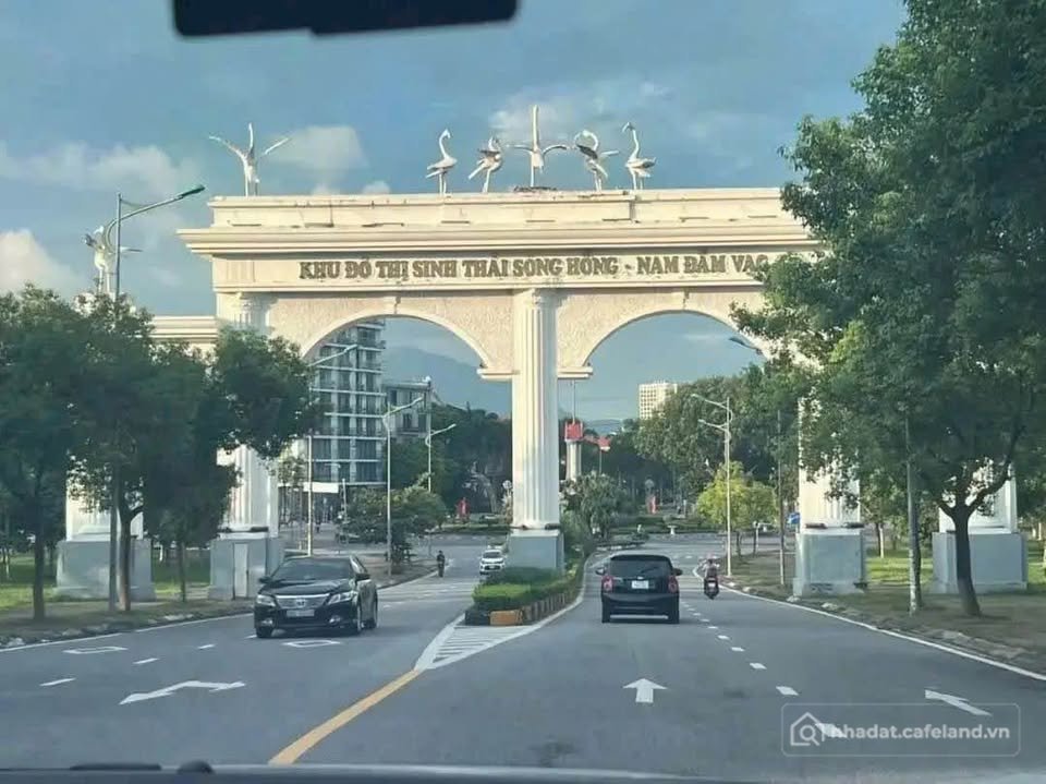 Bán nhà riêng: Nhà 5 tầng mặt phố Lý Nam Đế - Mới tinh, rộng rãi, ở ngay