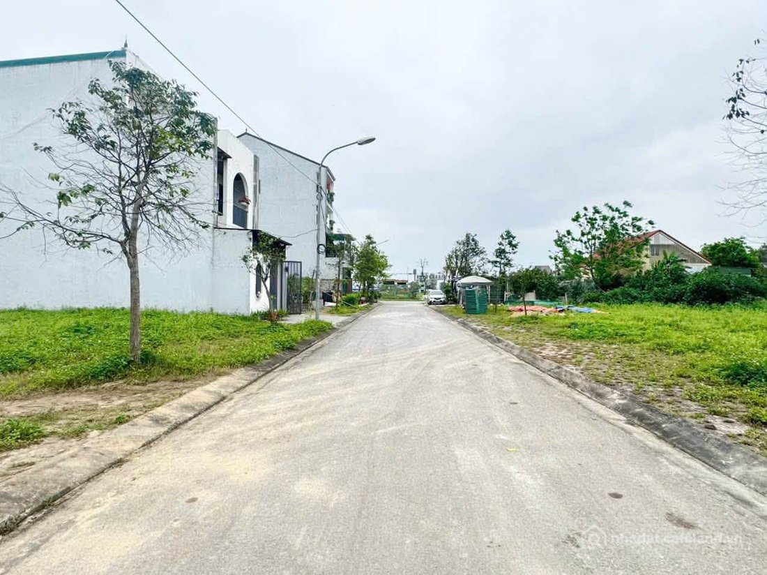 Bán đất thổ cư: Đất vàng Nghi Phú, vị trí đắc địa, gần Trương Văn Lĩnh