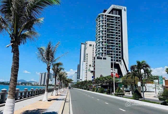 Bán đất thổ cư: Hoa hậu đất đẹp mặt tiền Dương Hiến Quyền, ngang khủng 12,3m