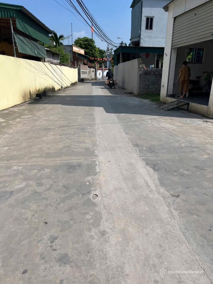 Bán đất thổ cư: Chốt ngay lô đất vàng Việt Hòa, mặt tiền siêu rộng, ô tô vào tận