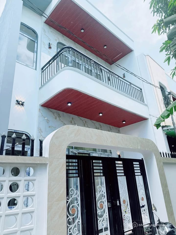 Bán nhà riêng: Nhà 2 tầng mới 100% kiệt Trường Chinh, Đà Nẵng, 100m2, 3 phòng ng
