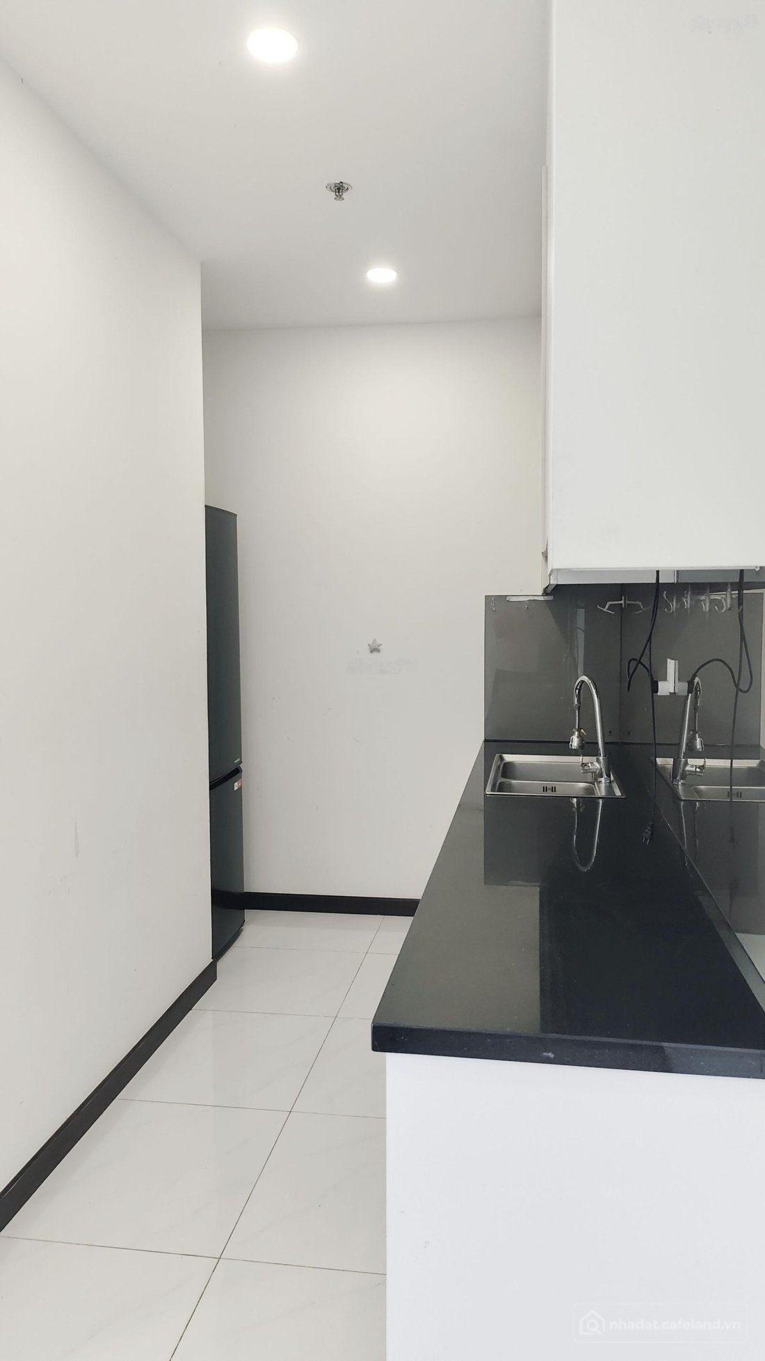 Bán căn hộ chung cư: Cần bán căn hộ 1PN 1WC chung cư C Sky View 1.833 tỷ bao sổ,
