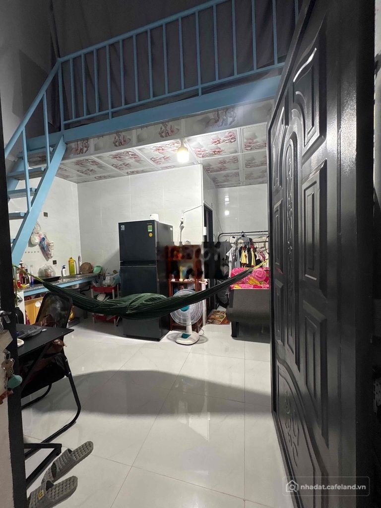 Phòng trọ: Mình cần pass phòng giá 2tr2 ac bạn bè nào có nhu cầu liên hệ em ạ. T