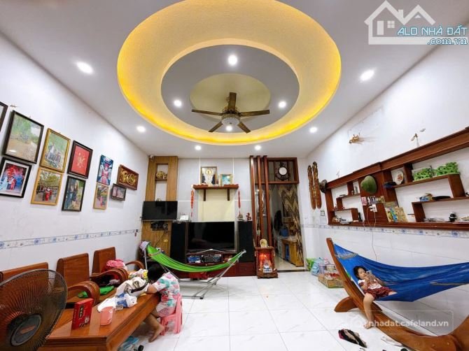 Bán nhà riêng: HN013 (NP250 Mã SP) Hạ giá 300 tr ( 4,5 tỷ còn 4,2 tỷ ) ️Nhà 1 