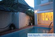 Cho thuê villa đường Võ Trường Toản Thảo Điền 300m2 sân vườn hồ bơi