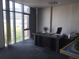 giá rẺ sẬp sàn khi cho thuê văn phòng mẶt đưỜng mê TRÌ DT 130M2