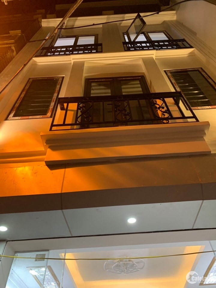 Bán nhà đẹp, 5 tầng, phố Khương Trung, Thanh Xuân, Hà Nội.