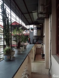 Bán căn hộ Chung cư ở Hào Nam, Đống Đa, ngay Nhạc Viện