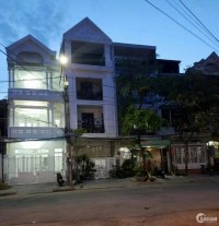 Bán nhà mặt tiền đẹp đường Nguyễn Hữu Thọ