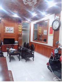 Nhà đẹp Dịch Vọng, phân lô, ô tô, 65m2 giá 9.3 tỷ. LH:097.404.9597.