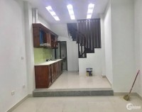 Siêu phẩm trung tâm cầu giấy, 32m2x5T, giá 2.9 tỷ