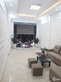 Bán nhà Phố Khâm Thiên, nhà mới về ở ngay, 40 m2 , 5 Tầng, ngõ xe ba gác tránh.