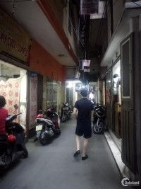 Bán nhà KD, mặt ngõ, phố đông đúc, đường thông thoáng, Cẩm Văn – Đê La Thành.