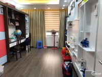 Bán nhà phố Tôn Thất Tùng, Đống Đa 50m2, phân lô ô tô chỉ 4,4 tỷ