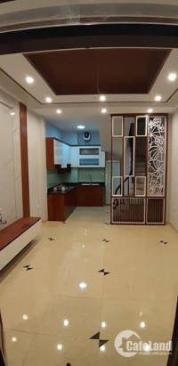 Bán nhà Trương Định, 35m, 5 tầng, full nội thất, oto đỗ cổng tặng tivi, điều hòa