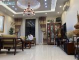 Bán nhà gấp nhà phố Nguyễn Chánh, DT 55m2, giá 11 tỷ