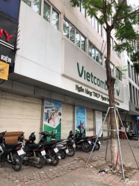 Cho thuê nhà mặt phố Nguyễn Văn Huyên 70m2 3 tầng mặt tiền 9m