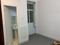Bán căn hộ B1,có sổ hồng, 2 phòng ngủ, còn mới. Giá tốt trên thành phố