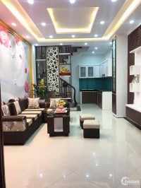 Bán nhà Thịnh Quang, 44m2, 4 tầng, nhà đẹp ở luôn, 3.65 tỷ