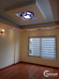 Chính chủ bán nhà XaLa  35m2 5 tầng 3 PN ngõ 3m oto lùi cửa LH:0903276393