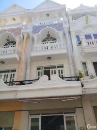 Bán nhà đẹp 3 tầng đường nhựa 8m-khu Hoàng Quốc Việt Quận 7