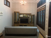 Cho thuê căn hộ cao cấp tại phố Tạ Quang Bửu đầy đủ tiện nghi 80m2 1pn
