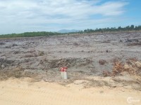 Bán lô đất Ven Biển giá rẻ Khu vực Hùng Vương 1000m2 giá chỉ 1 triệu/m2