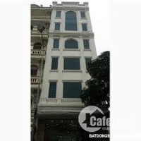 Chính chủ cho thuê nhà mặt phố Tây Sơn, giá thuê 76 triệu/tháng, LH 0982247544