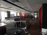 Văn phòng cho thuê quận 11 dt 486m2 MT Lê Đại Hành giá 283tr