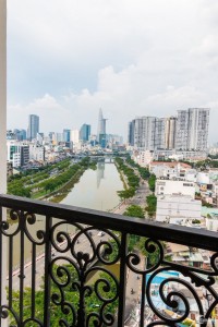 Căn hộ GRAND RIVERSIDE  50M2 1PN ( GIÁ 2TY850 )