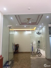 Bán nhà phố Đội Cấn 40m2 ngõ ô tô, sổ đỏ chính chủ, nhỉnh 3 tỷ