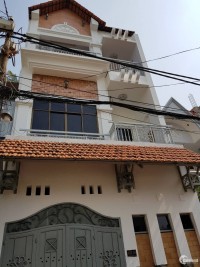 Villa. Nguyễn Kiệm. PN  .DT 5,1 x  20  3 Tầng. Gara . Gía 15,8  Tỷ TL