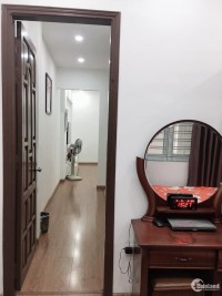 Nhà Hoàng Ngân ngõ thông, gần phố, ở luôn 50m2, 5T, giá 4.6 tỷ.