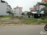 Gia đình ông anh đi nước ngoài nên nhờ tôi bán lại 2 lô đất Bình Dương, 520trieu