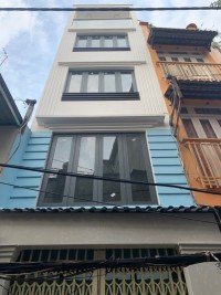 Cần bán nhà xây mới 4 lầu ngay đường Võ Văn Kiệt,gần BV Nhiệt Đới,giáp Quận 1