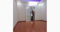 BÁN NHÀ ĐẸP CÓ 1 KHÔNG 2 GẦN PHỐ KIM MÃ 26M 4 TẦNG GIÁ 2.3 TỶ