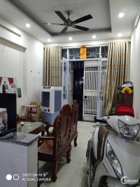 Nhà dân xây 37m2 ,4 tầng 4PN Ngủ ngõ rộng oto đỗ gần trung tâm Hà Trì -Hà Đông .