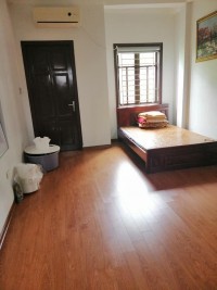 Bán nhà phân lô ngõ 72 Nguyễn Trãi 40m2, ô tô đỗ 30m.