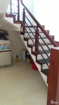 Gia đình cần bán nhà 3 tầng, ngõ đường Nguyễn Sinh Sắc, phường Cửa Nam, Tp Vinh
